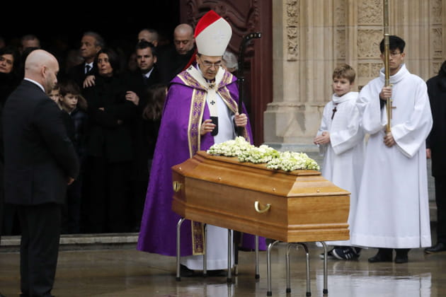 Devant la cath&eacute;drale