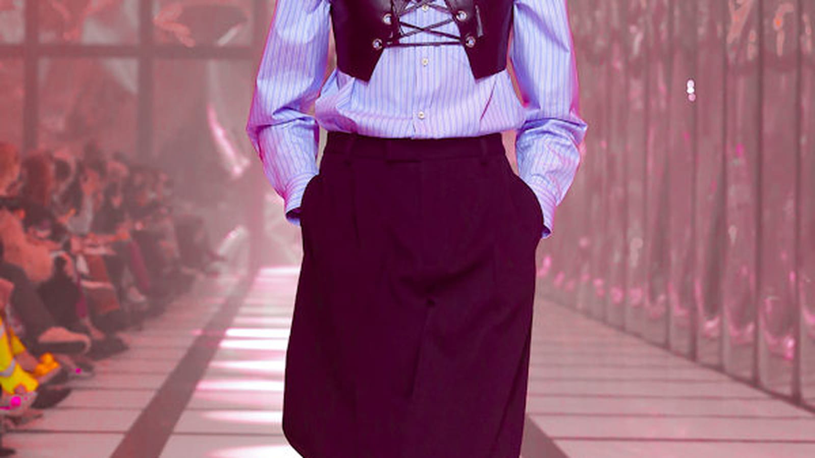 Look 77