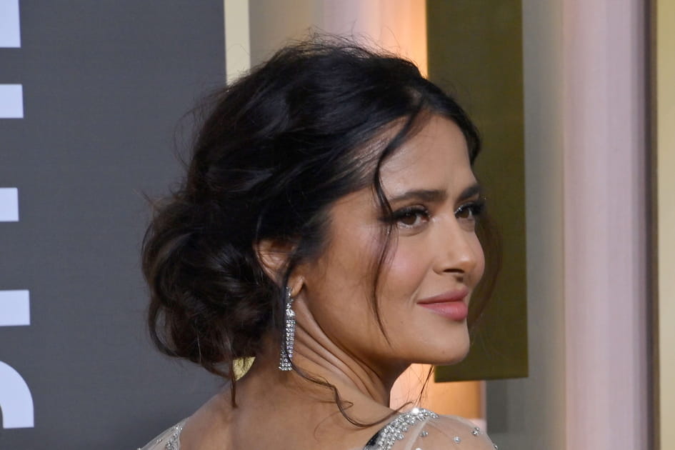 Le chignon boh&egrave;me de Salma Hayek