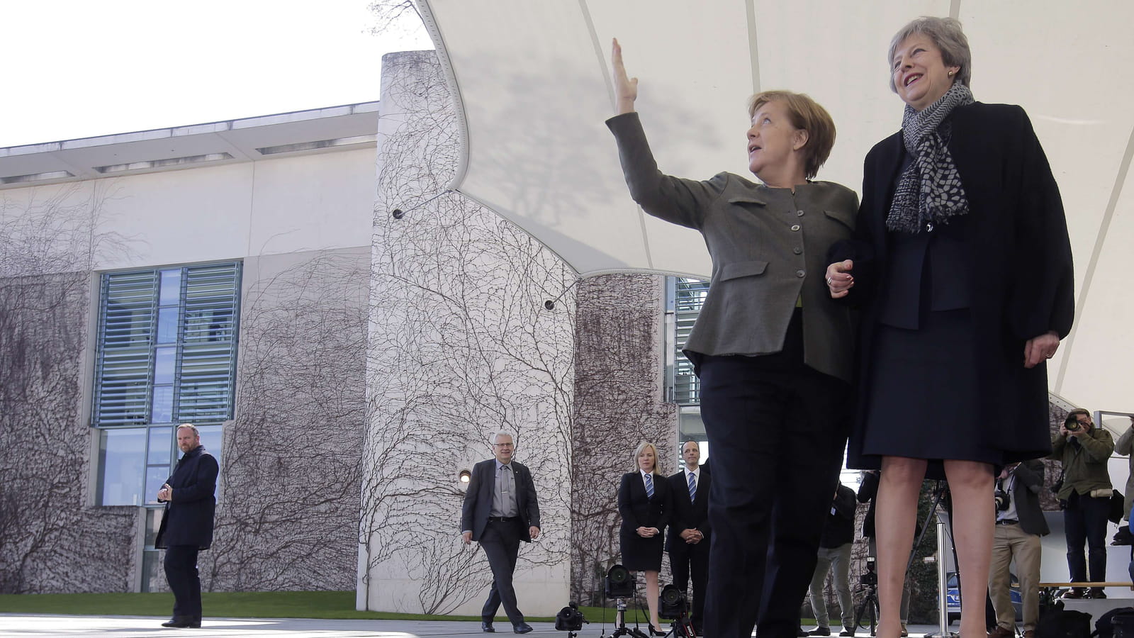 Angela Merkel, Theresa May 