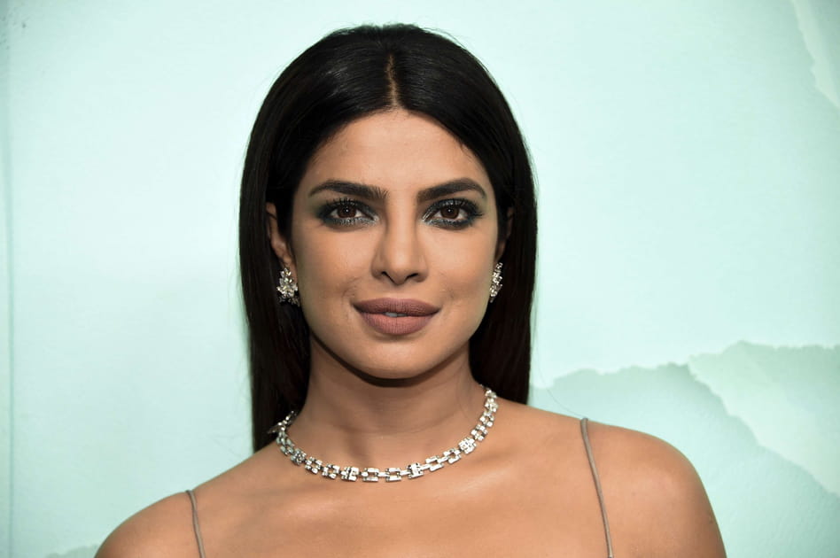 Le smoky noir et blanc de Priyanka Chopra