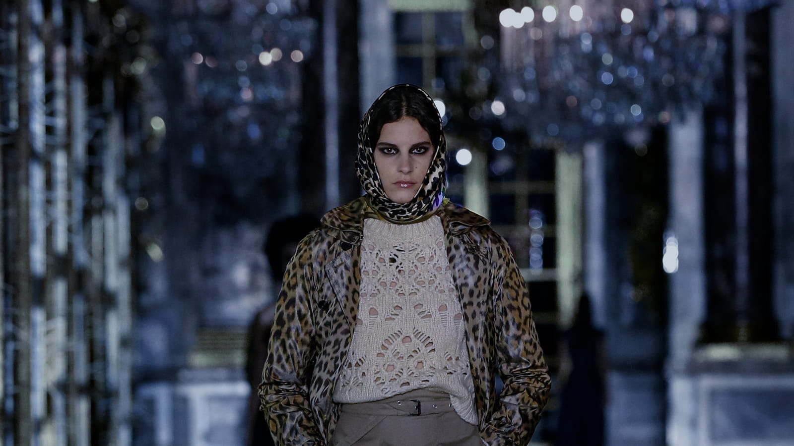 Look 44