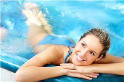 la natation douce : un sport idéal pour reprendre le sport.
