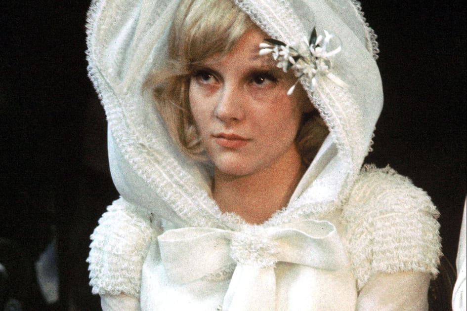 Sylvie Vartan, fantastique dans son look de mari&eacute;e