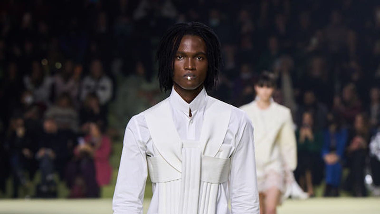Look 3