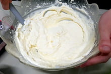 Verrines mousse de skyr, pommes, mandarines et chocolat : Etape 2