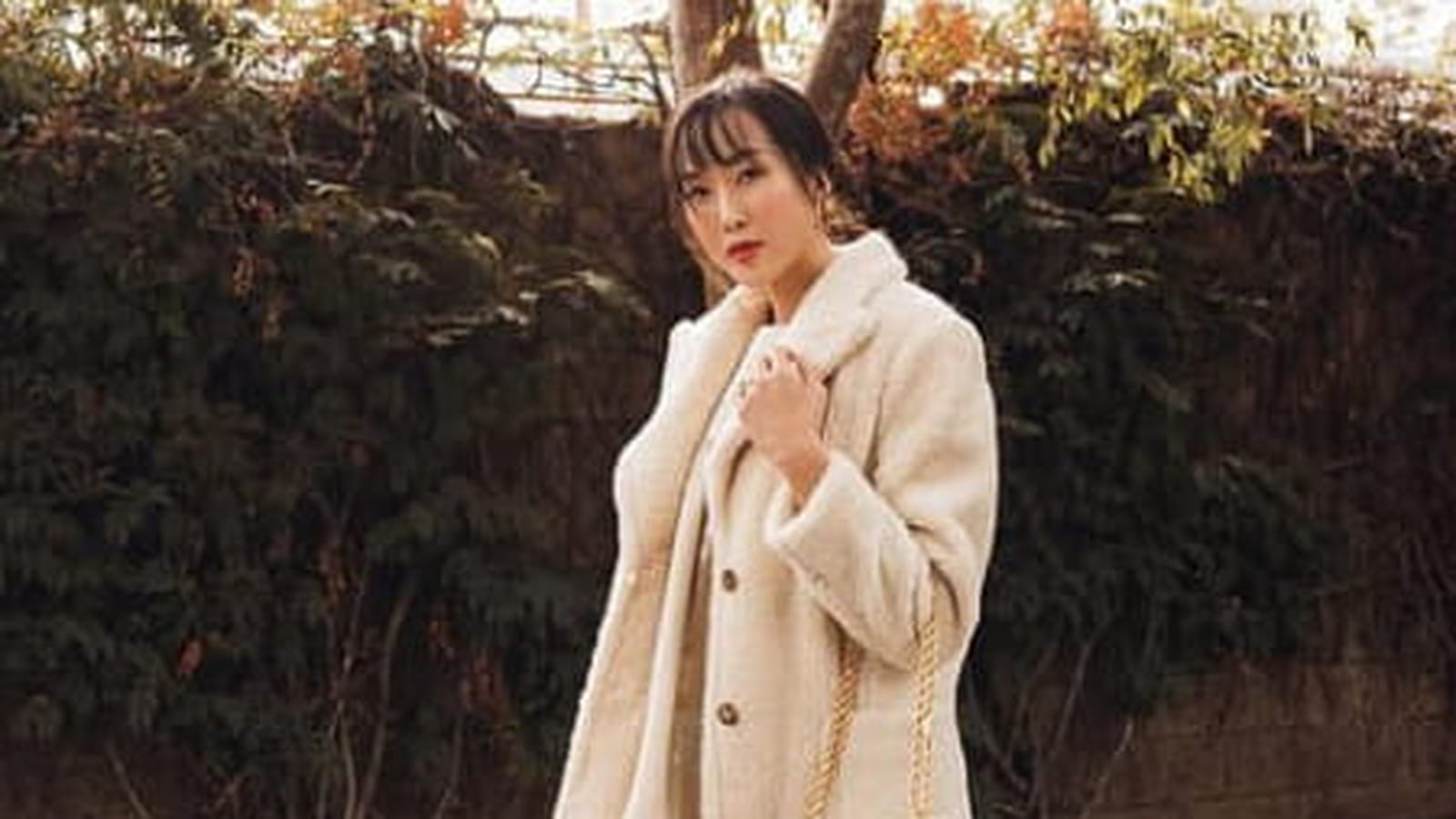 @chrisellelim