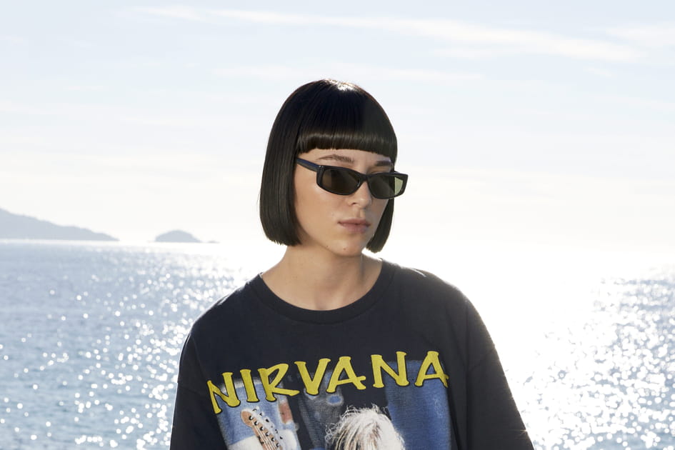 Le carr&eacute; &agrave; frange droite