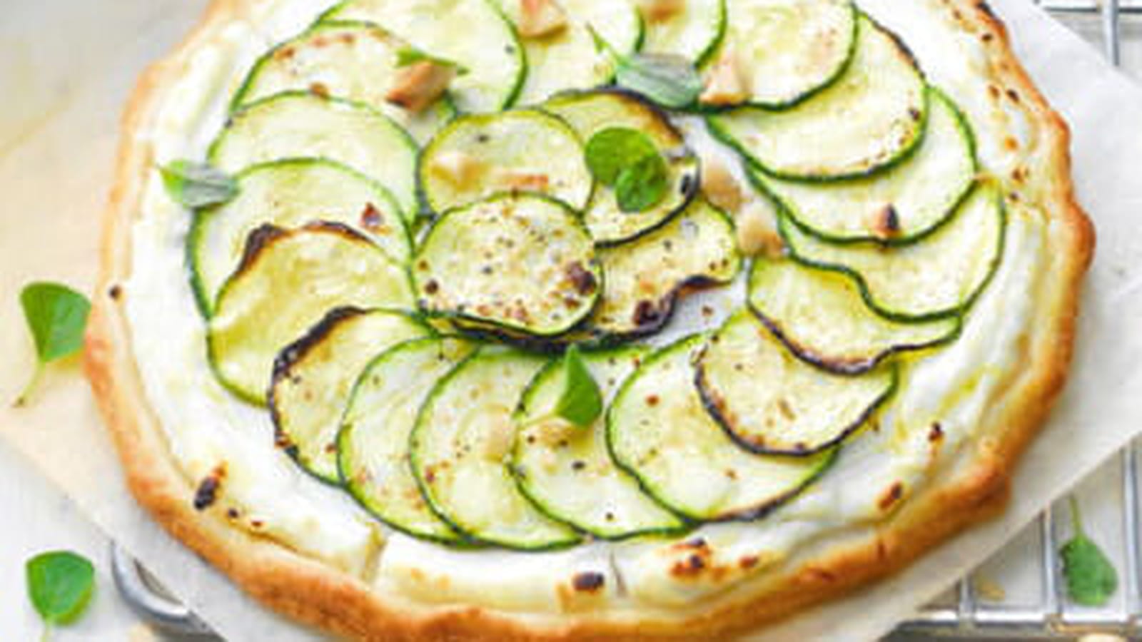 Tarte fine aux courgettes et au chavroux