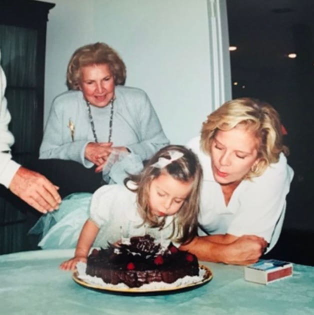 Darina Scotti-Vartan partage une photo d'enfance