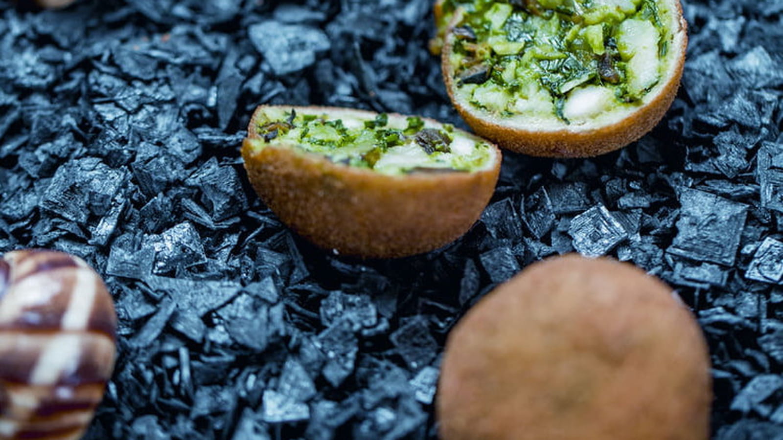 Keftédès d'escargot, condiment persil-raifort