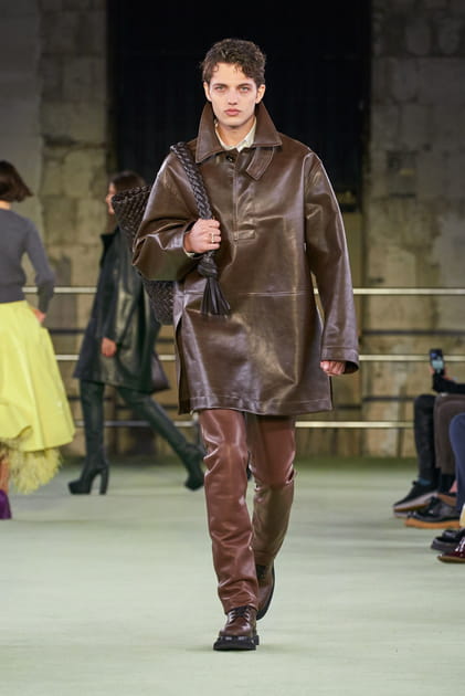 Look 33 du défilé Bottega Veneta