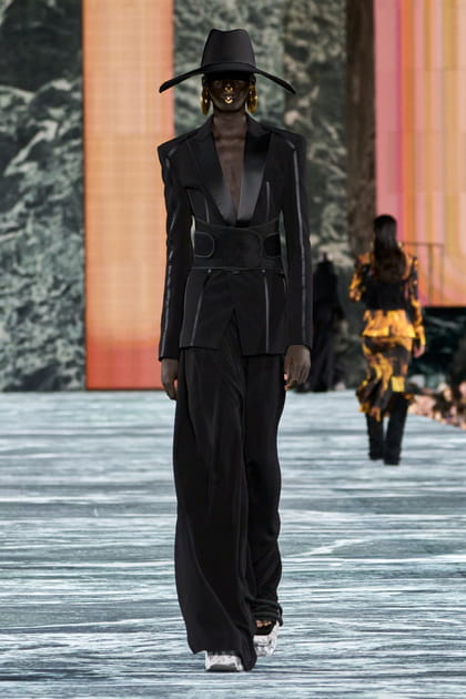 Look 97&nbsp;du d&eacute;fil&eacute; Balmain