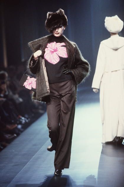 D&eacute;fil&eacute; Thierry Mugler automne-hiver 2000-2001