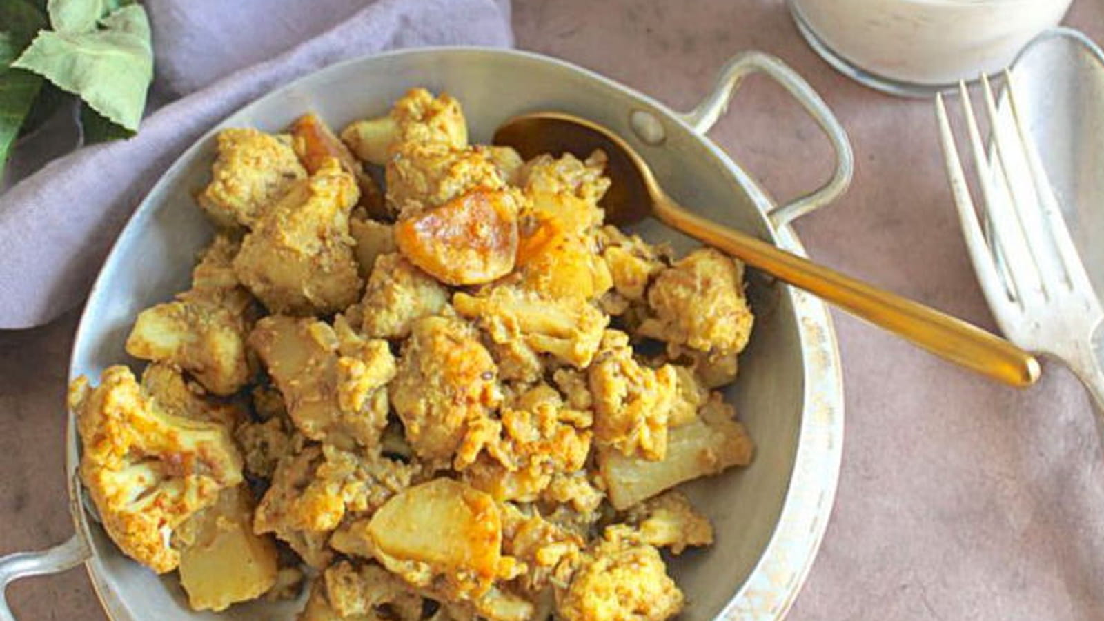 Curry indien sec de pommes de terre et chou-fleur, Aloo Gobi
