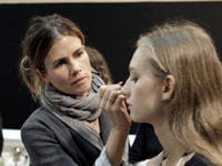 'le maquillage et la coiffure sont complémentaires'
