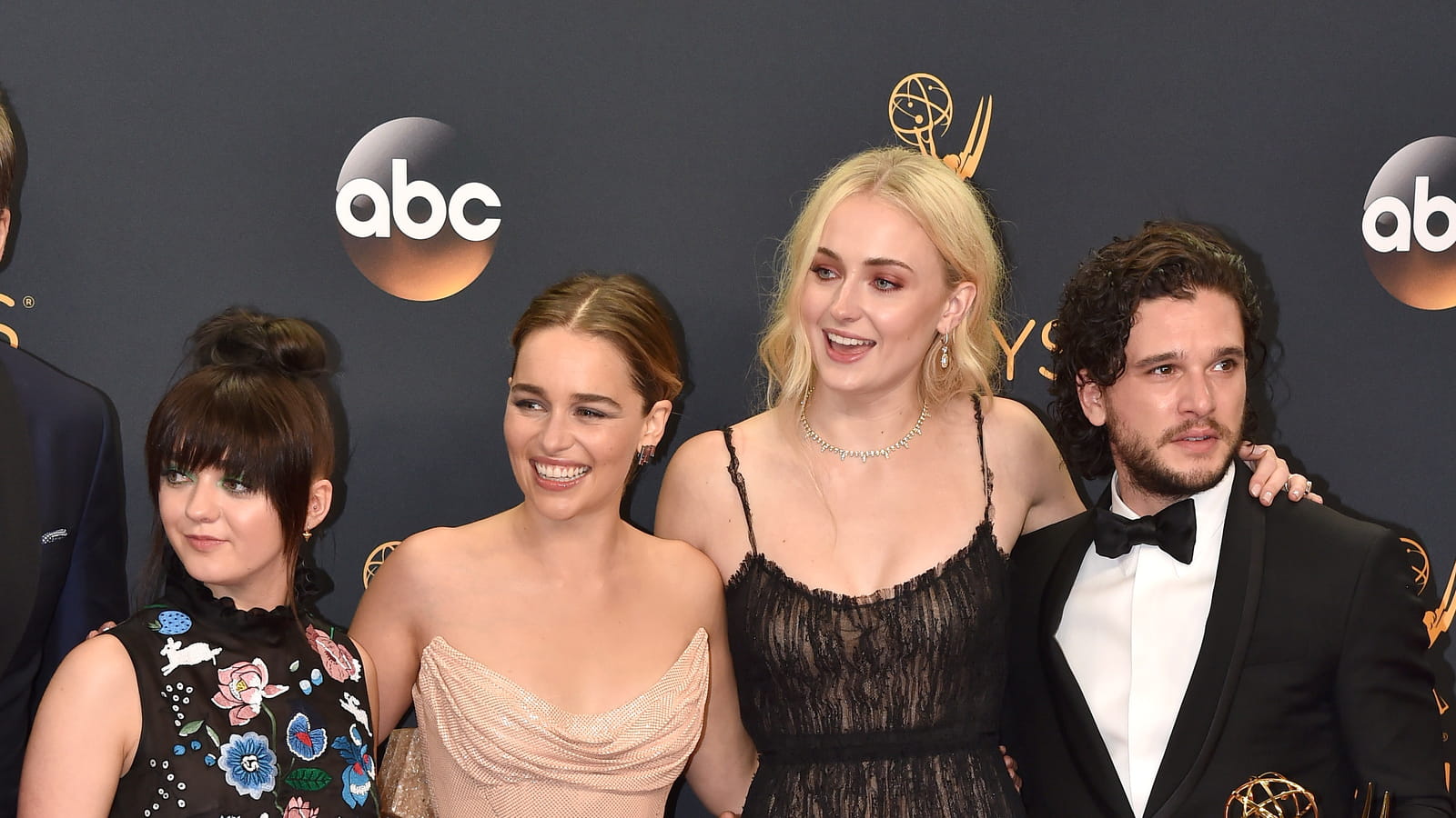 Maisie Williams, Emilia Clarke, Sophie Turner et Kit Harington