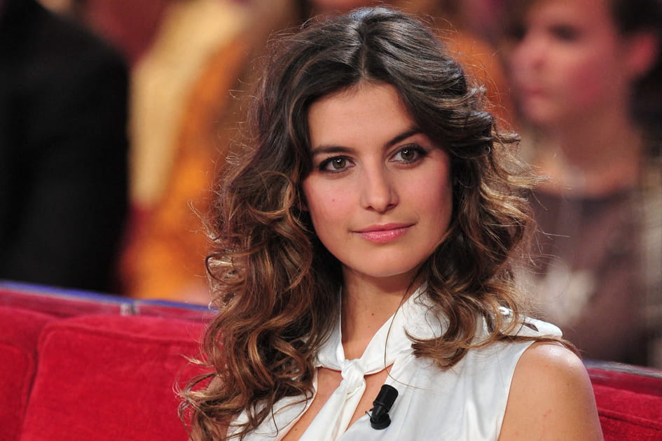 Le blush ros&eacute; de La&euml;titia Milot