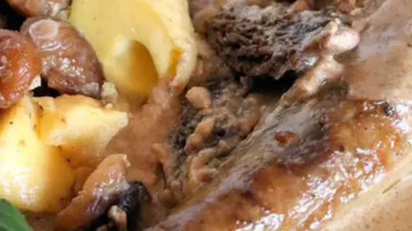 Cuisse de pintade fermière sauce aux morilles