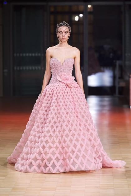 Look 50&nbsp;du d&eacute;fil&eacute; Elie Saab