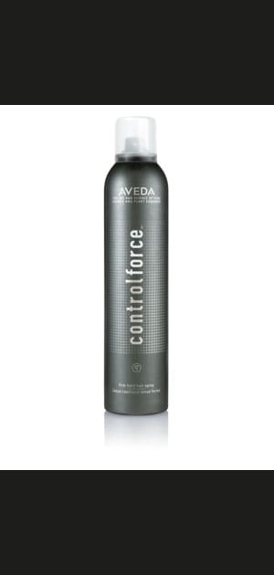 Le top des laques pour des coiffures parfaites