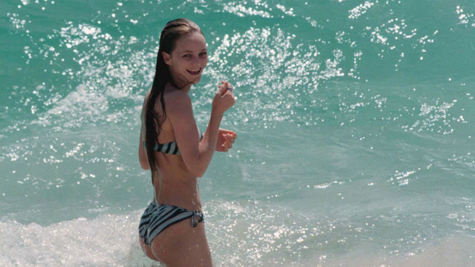 Vanessa à la plage