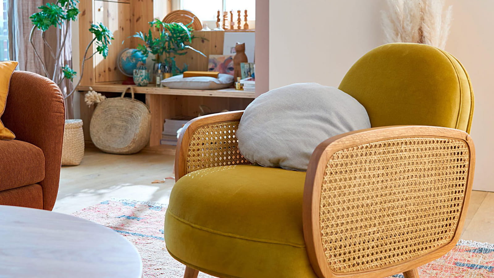 Fauteuil, tapis et table basse La Redoute Intérieurs