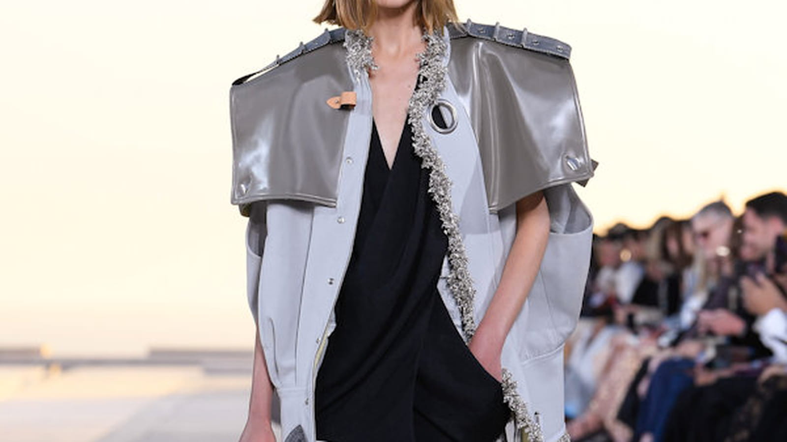 Look 28