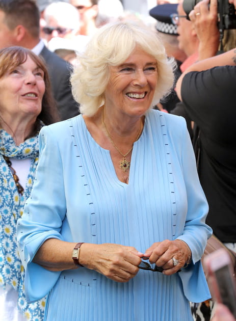 Flop&nbsp;: Camilla Parker Bowles et son blond trop blanc