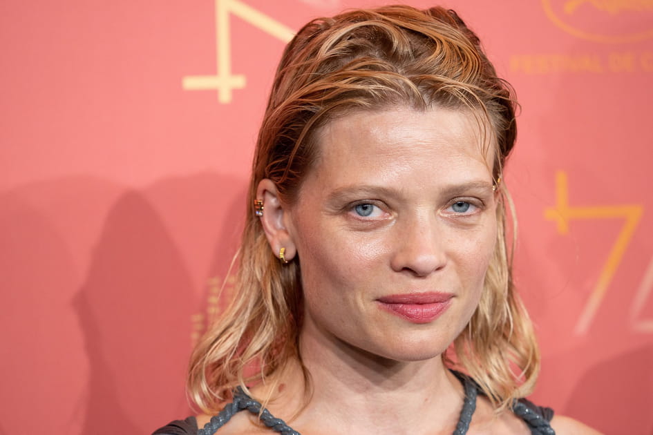 Le piercing &agrave; l'h&eacute;lix de M&eacute;lanie Thierry