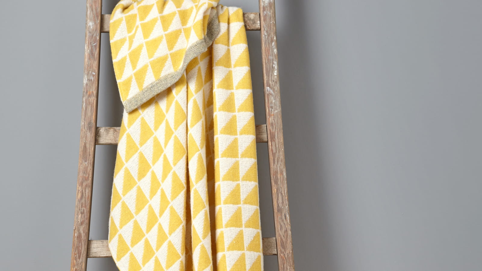 Plaid Triangles