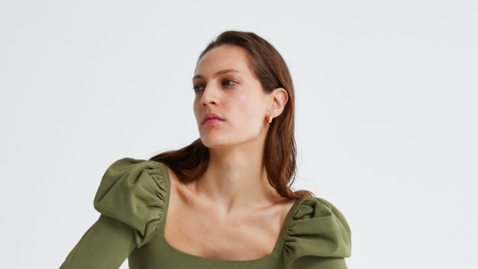 Robe à manches bouffantes
