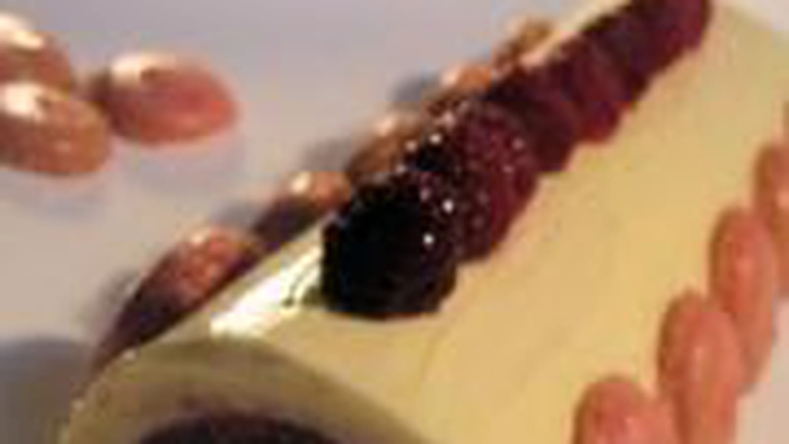 Bûche chocolat blanc framboise