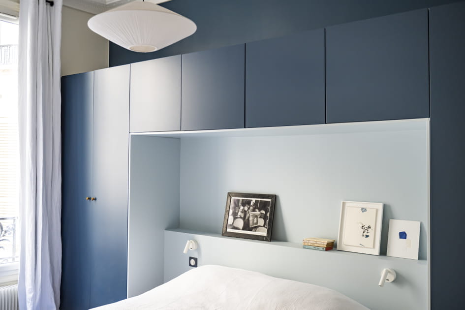 Apr&egrave;s&nbsp;: une chambre bleue avec plein de rangements