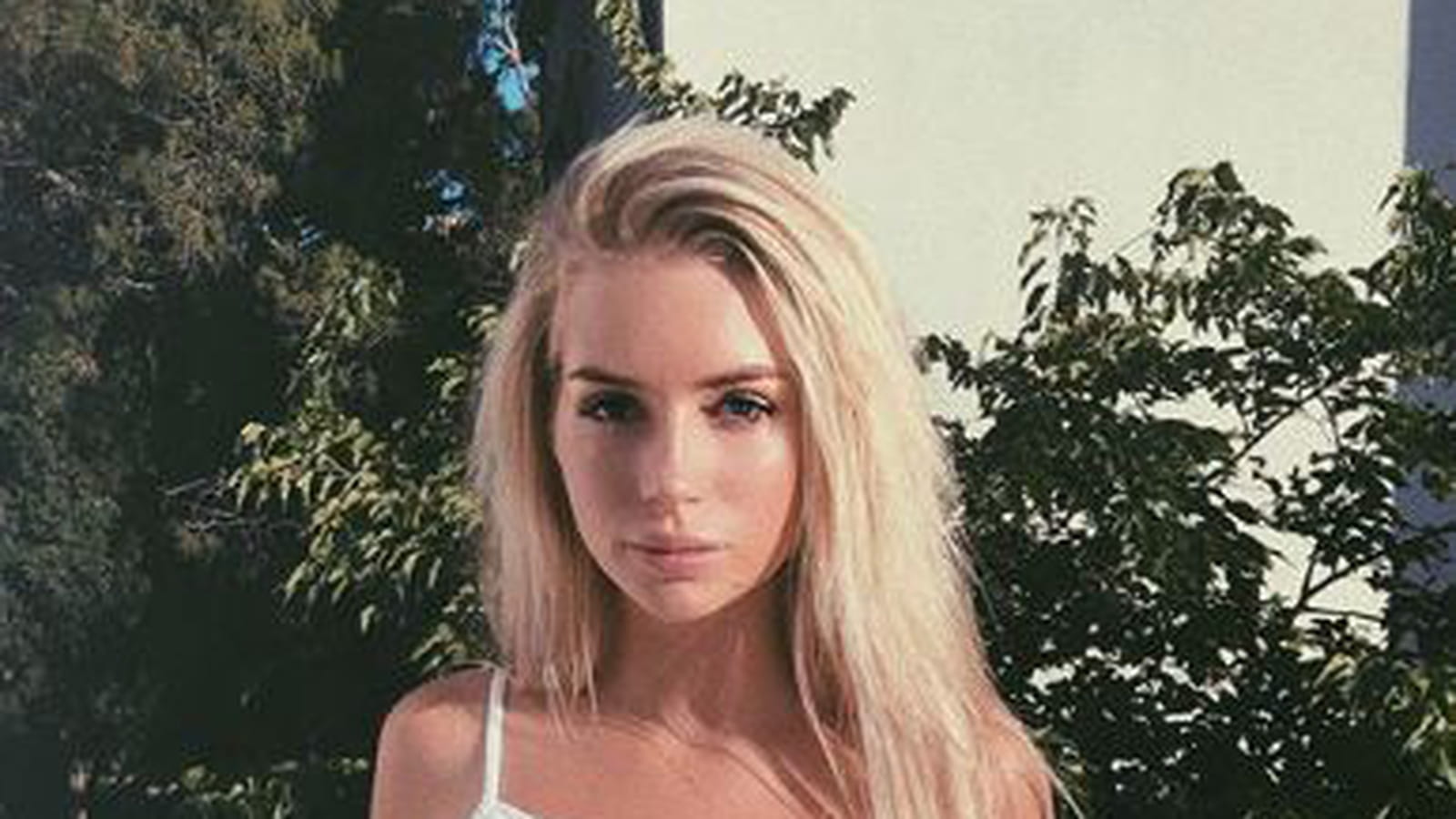  Lottie Moss