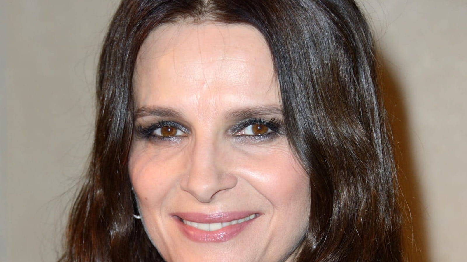 Juliette Binoche et son regard maquillé