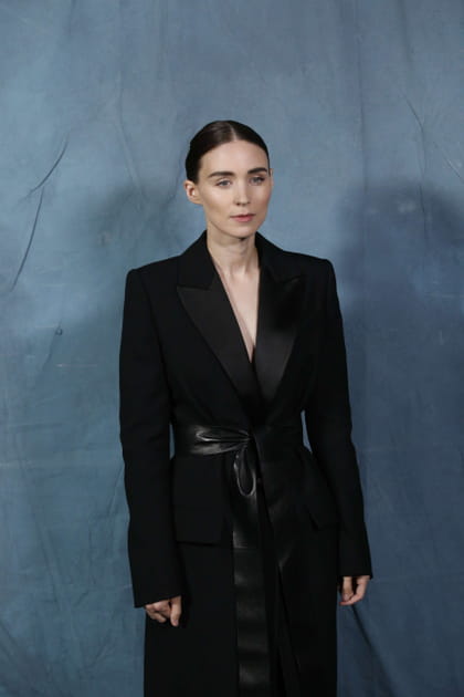 Rooney Mara au d&eacute;fil&eacute; Givenchy