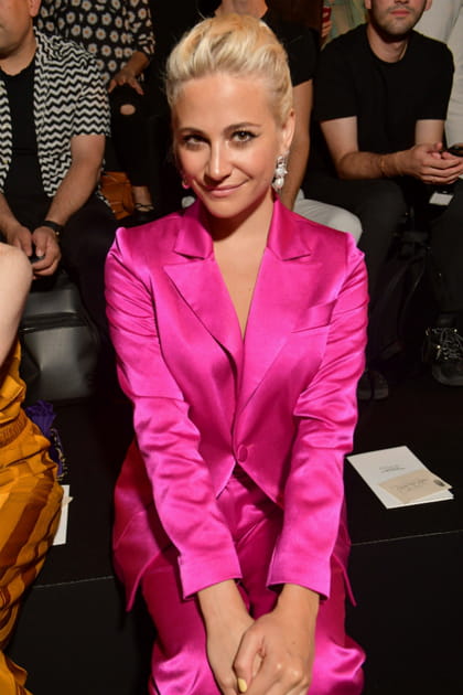 Pixie Lott au d&eacute;fil&eacute; Schiaparelli