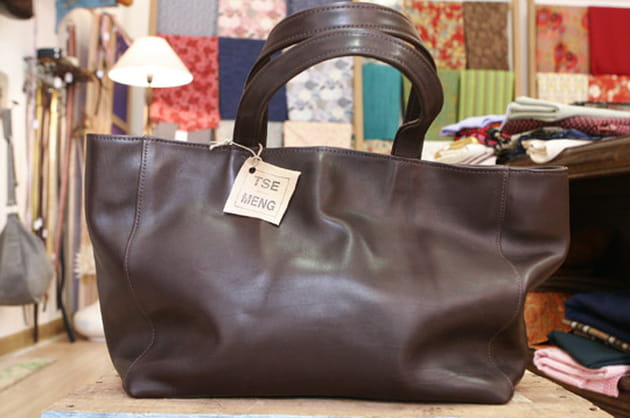 Le cabas en cuir pleine fleur