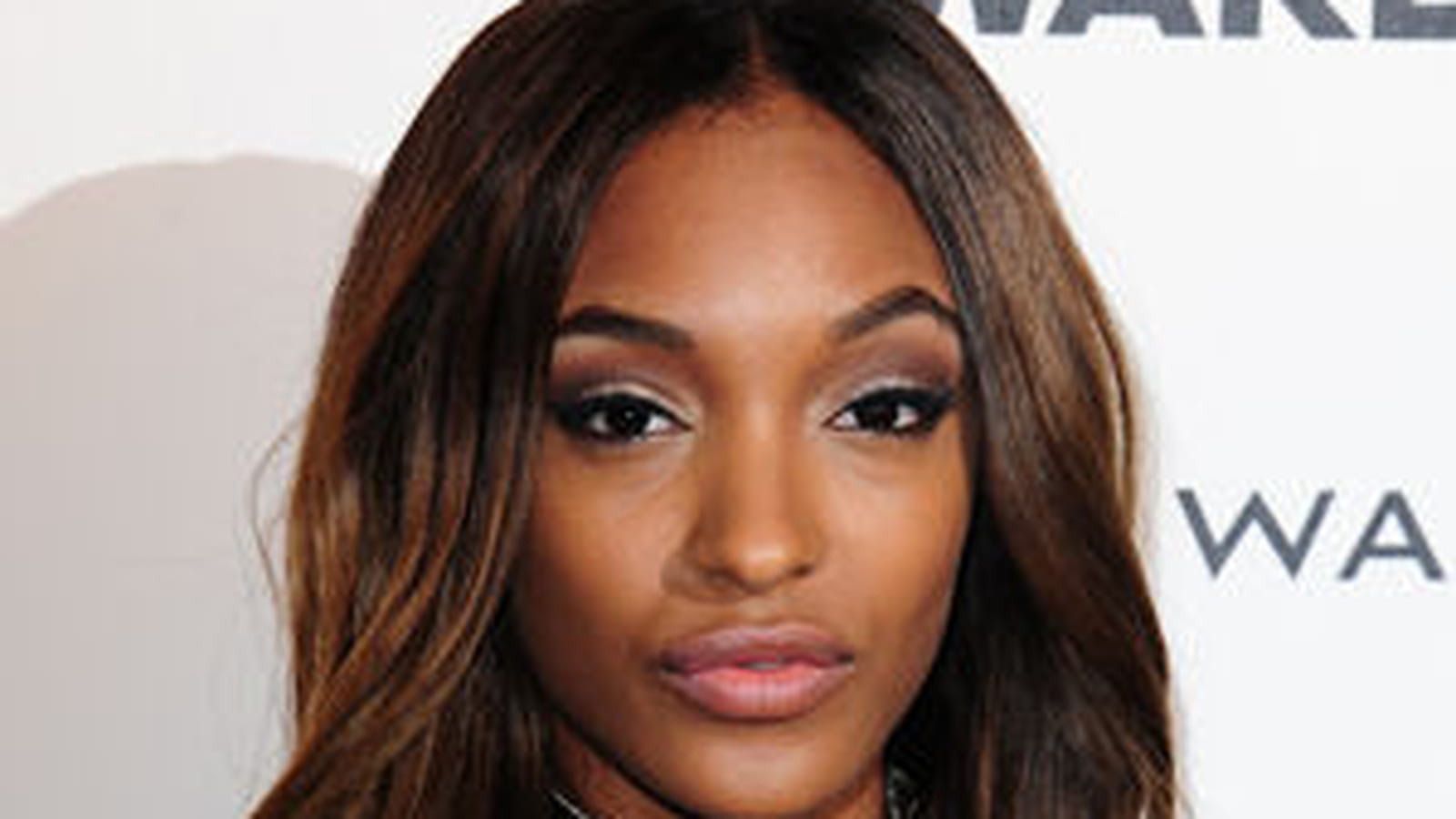 Jourdan Dunn, cheveux longs