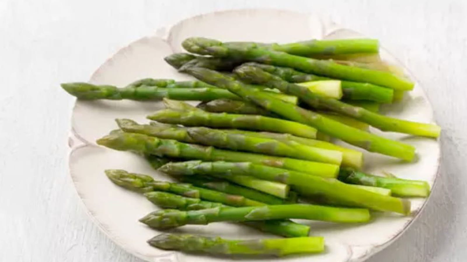 Asperge à la vapeur