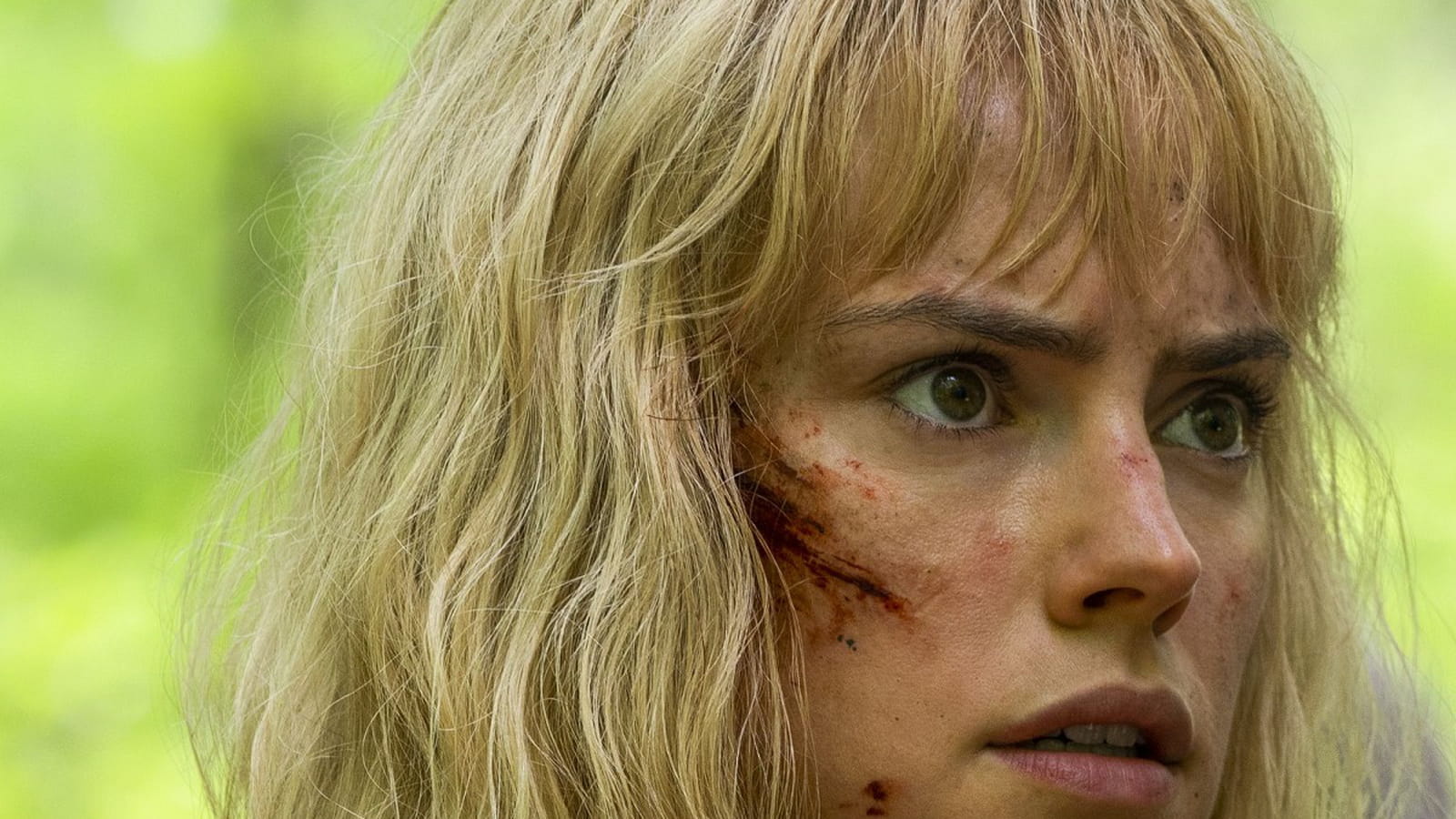Daisy Ridley en blonde
