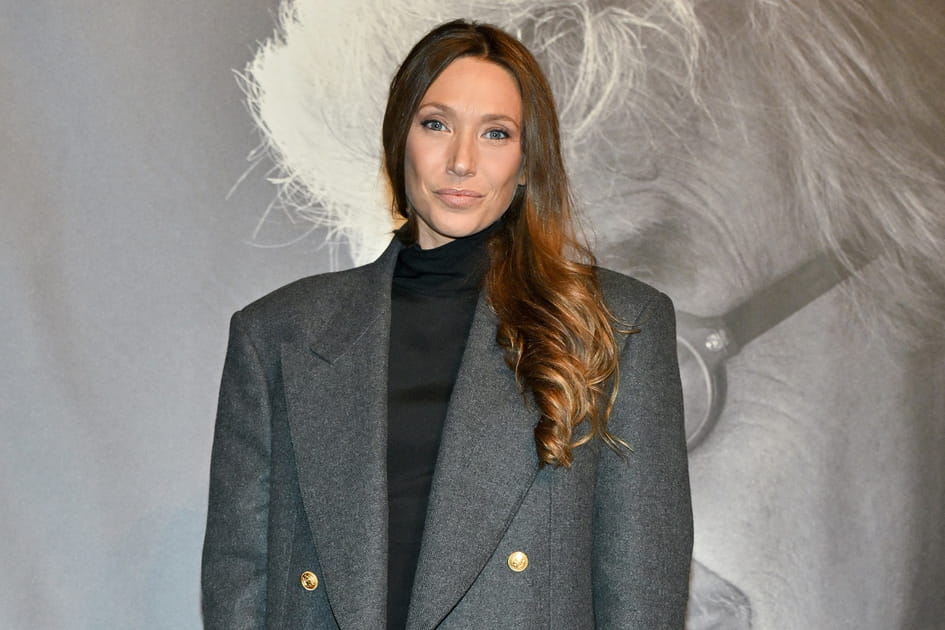 Le side hair boucl&eacute; de Laura Smet