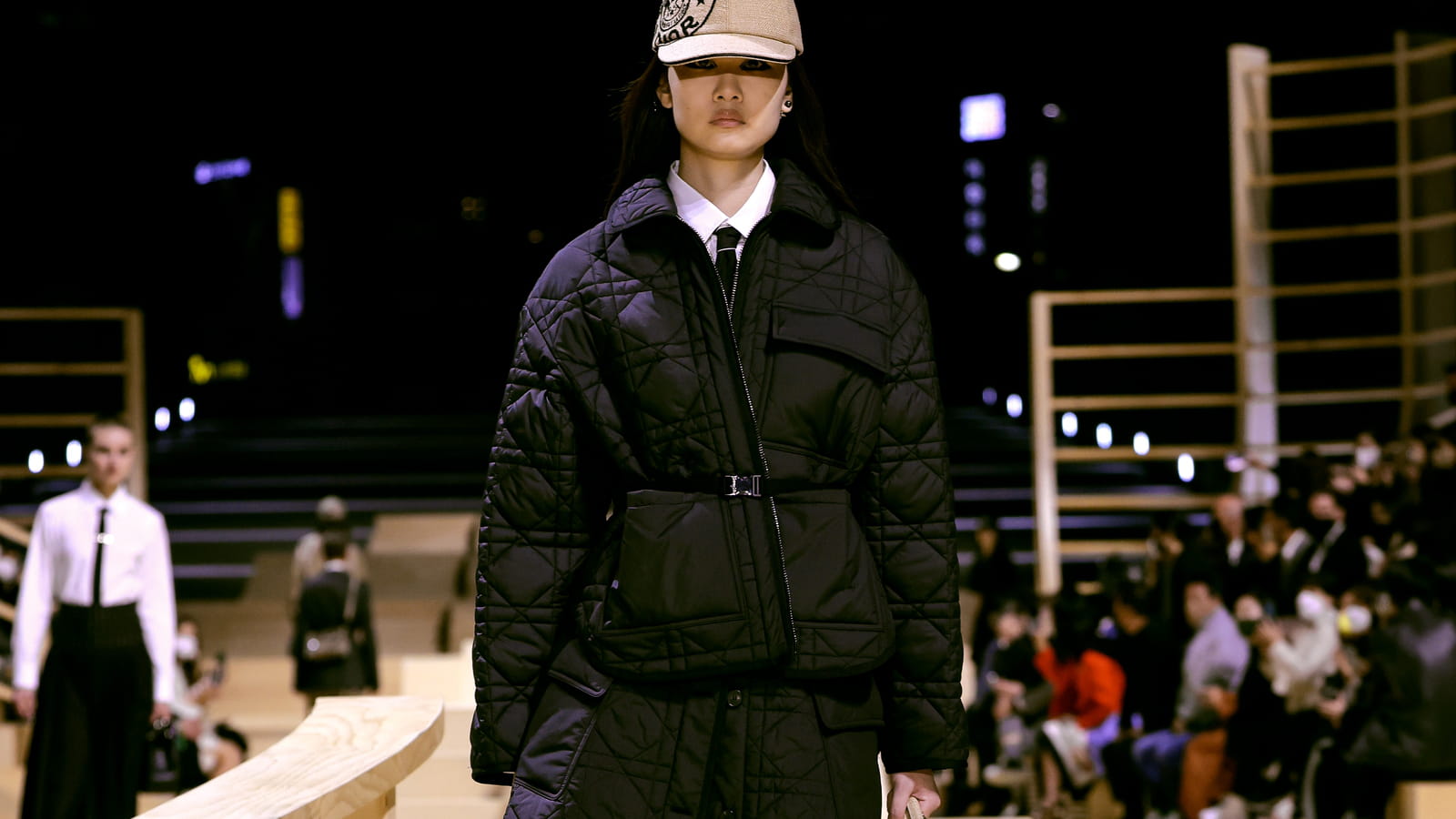 Look 29