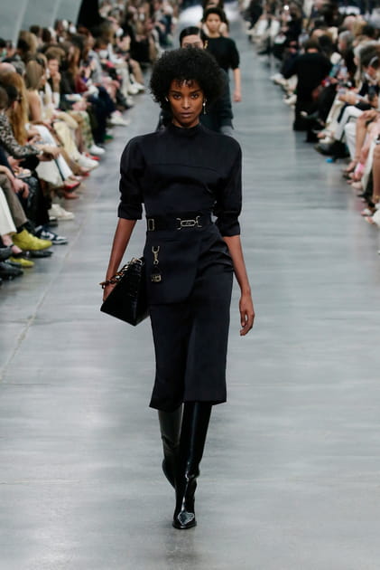 Look 34&nbsp;du d&eacute;fil&eacute; Fendi