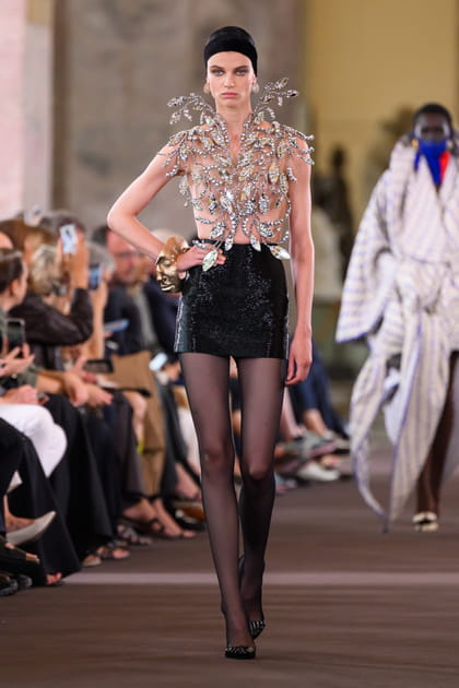 Look 20&nbsp;du d&eacute;fil&eacute; Schiaparelli haute couture automne-hiver 2023-2024