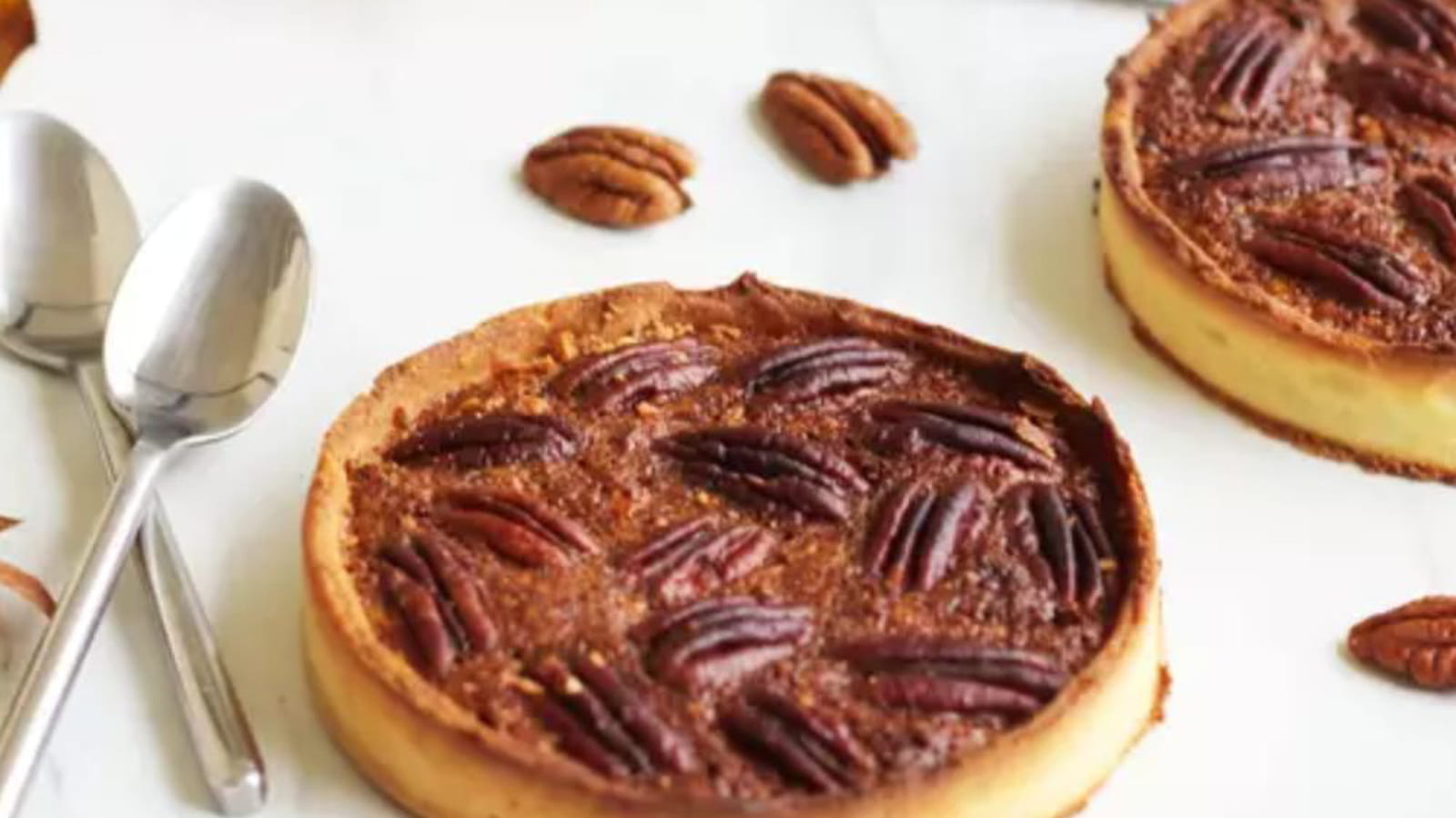 Tartes aux noix de pécan et sirop d'érable