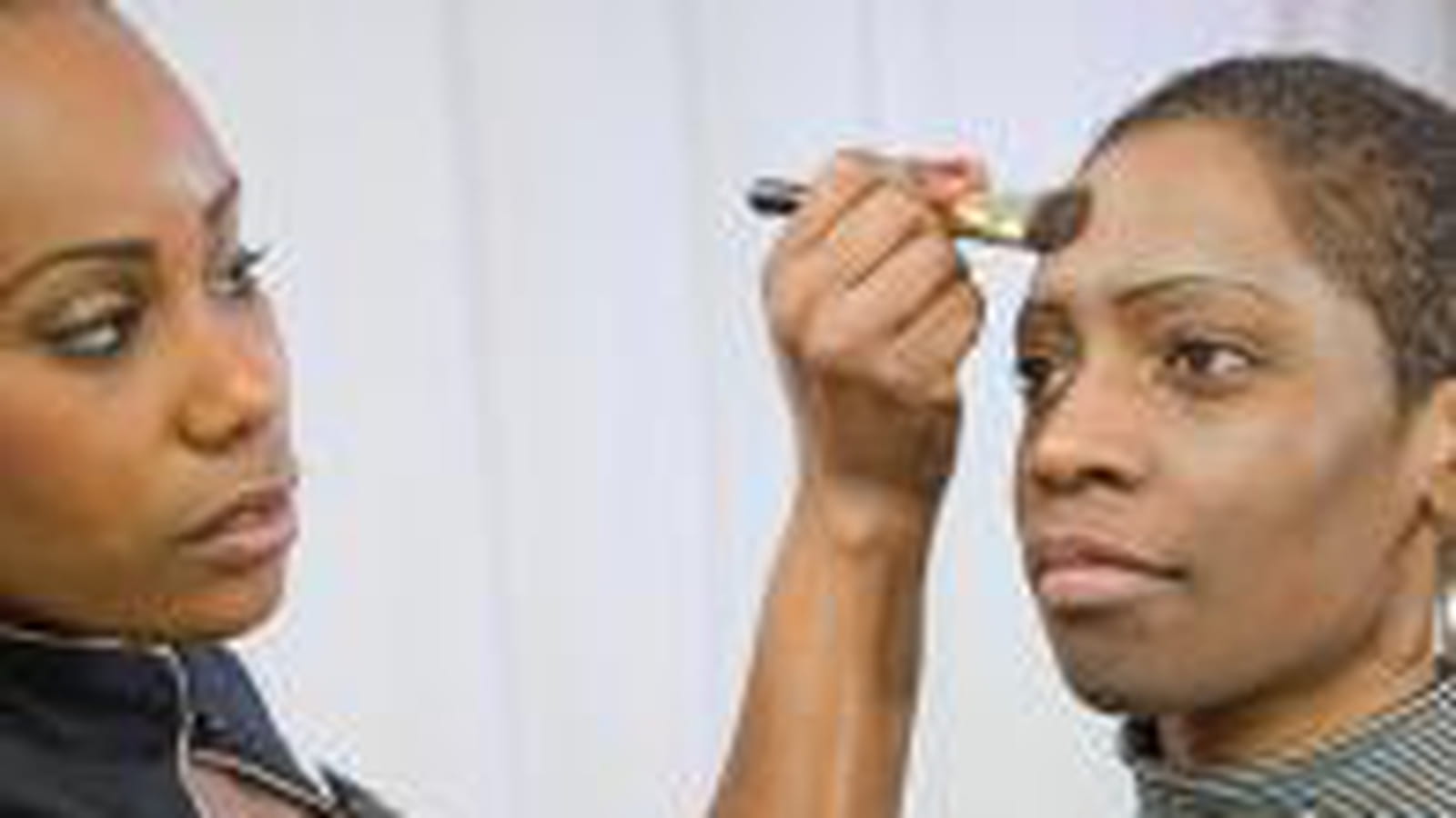 Zoom sur le maquillage de base