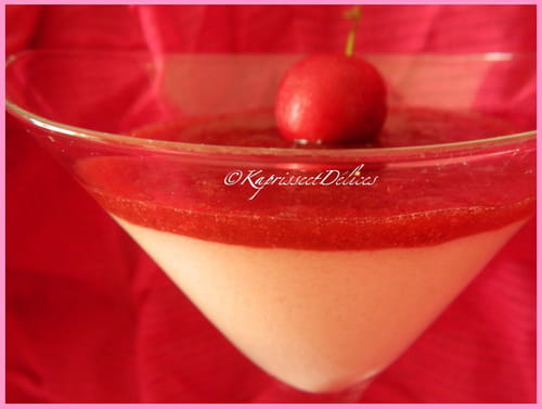 Panna cotta aux biscuits rose de Reims et coulis de cerise