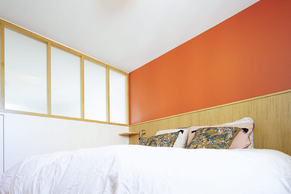Une chambre vitamin&eacute;e en rouge orang&eacute;